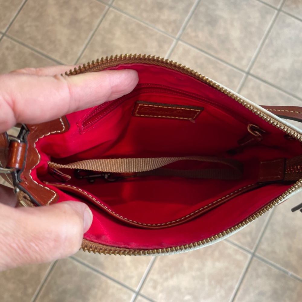 Dooney & Bourke Pebble Leather Crossbody Purse Bag - Picture 4 of 4